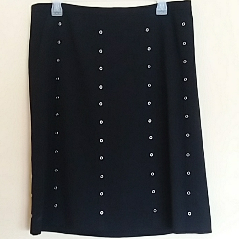 🖤BCBGMaxAzria Classic Skirt With Eyelets